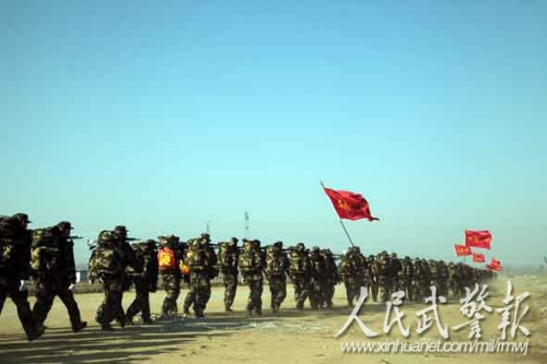武警8610部队新兵拉练求实效 锻炼韧性唤醒血性