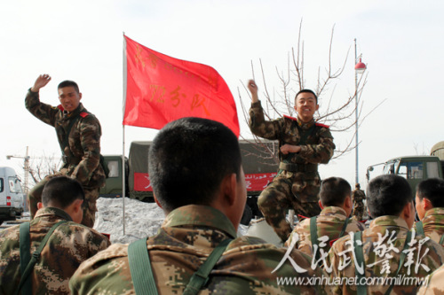 武警8661部队新兵野外拉练:5天徒步近百公里(图)