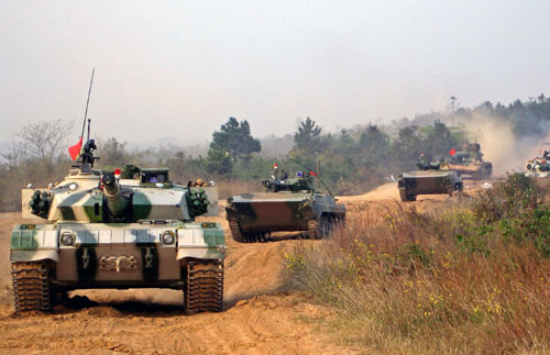 ����ͼ��2007��10��28�գ��Ͼ������ɹ������״�ʵ�������Կ���ϰ��