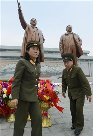 25�գ����ʾ������ѹ��쵼�˽��ճɺͽ�����ͭ���׻���