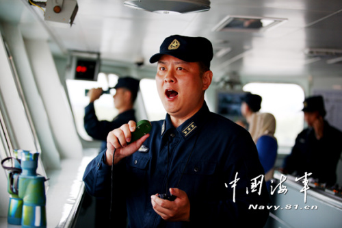 海军常州舰舰长创海军舰艇主炮对空射击纪录(2)