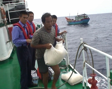 �й�����ִ������鲢����Խ���洬