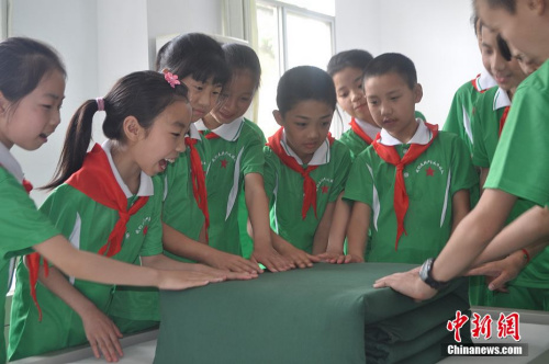 �侯սʿ�����ı�������Ǿ�̾