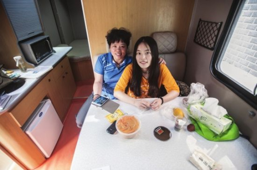 6��8�գ�������ѧ����԰����ͣ���������ݸ������ڷ�������Ϣ���������׼������ˮ����