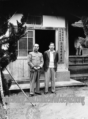 ��ѧ����Ī�»ݣ���1947��������Ī�»�����ѧ��������פĪ˹�Ƶ���ϯ������