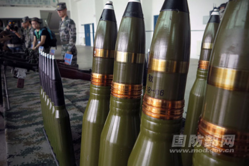 7��29�գ�½������ʮ�߼��ž�������װ����̬չʾ������ �� 