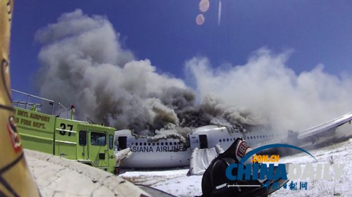 37�ž�Ԯ����Ҷ��Բ��һ������Ա���Ͽ��˹�ȥ��(��Ƶ��ͼ)