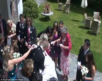 �������ﱻ�þƣ��ֳ��ı��Ͷ�������