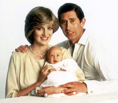 1982�꣬Ӣ�����ҹ������������ӵĹٷ���