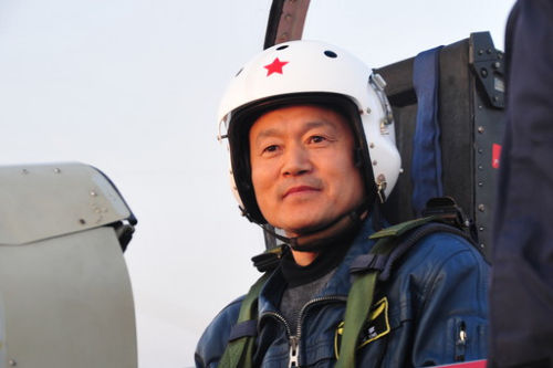 空军级试飞专家张景亭 空军级试飞专家张景亭