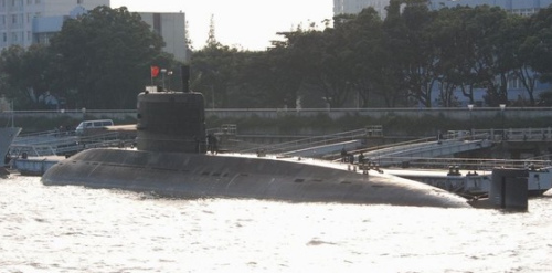 �й�����Ԫ��Ǳͧ