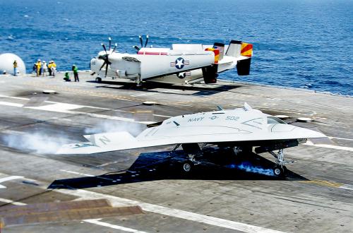 X-47B���˻��ں�ĸ�ϳɹ�����