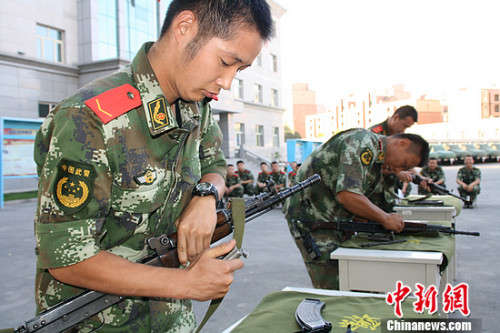 �Զ���ǹ�ֽ⡣