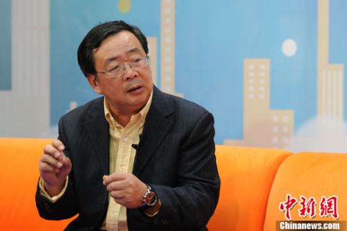 中国汽车工业咨询发展公司首席分析师贾新光 张龙云/摄 中国汽车工业咨询发展公司首席分析师贾新光 张龙云/摄