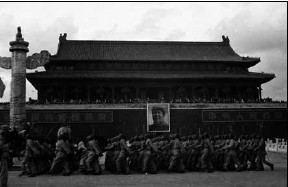 1949��10��1�գ����������Ӣ�������߹��찲�Ź㳡����ë�󶫵ȼ��ġ�