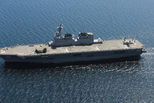 中美日4航母聚南海 或“狭路相逢”(组图) 中美日4航母聚南海 或“狭路相逢”(组图)