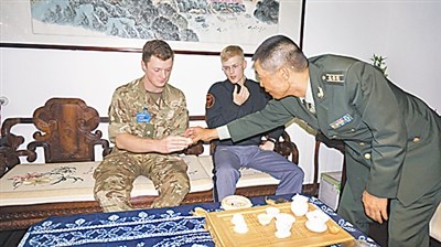 ���ɺϡ�ѧԱ ��ʫ��