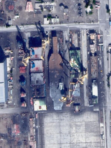  ���������ĵ����������ڽ��캽ĸ 