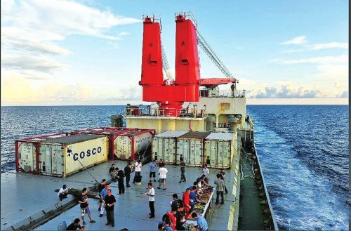 �ƿ���Ա�ڳ��������ͻ���ף�ص������� �Ž��� ��