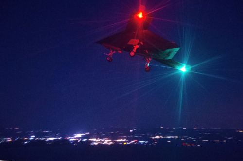 ��X47B����ս���״�ҹ���Է� ��UFO����(��ͼ)
