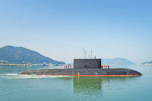 中国海军潜艇出航