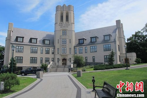 图为美国西点军校博物馆 韩胜宝摄 图为美国西点军校博物馆 韩胜宝摄