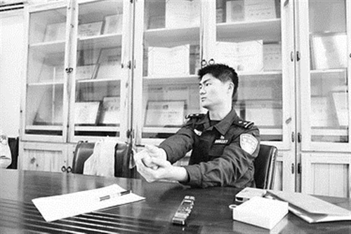 �ؾ������ʾ��ǹ������