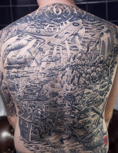 ����Ӣ������˹�ж�����ʷ�����ѽ�ɭ•���ζ�(Jason Purnell)Ϊ�˼���ŵ���׵�½70���꣬��̹�ˡ�ʿ���ʹ������ɻ�ȫ���������Լ����������ϡ�