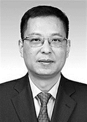鲍炳章,男,1963年11月出生,汉族,籍贯浙江鄞县,全日制大学,医学学士,高级管理人员工商管理硕士,1985年8月参加工作,1984年12月加入中国共产党。现任中共徐汇区委常委、徐汇区副区长。拟任中共徐汇区委副书记,拟推荐为徐汇区区长人选。 鲍炳章,男,1963年11月出生,汉族,籍贯浙江鄞县,全日制大学,医学学士,高级管理人员工商管理硕士,1985年8月参加工作,1984年12月加入中国共产党。现任中共徐汇区委常委、徐汇区副区长。拟任中共徐汇区委副书记,拟推荐为徐汇区区长人选。