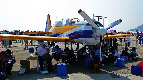 资料图:中国初教-7教练机 资料图:中国初教-7教练机