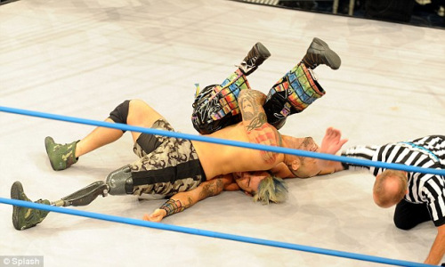 ��8��8�յ��״������У�÷�׵�˹�������������DJZ��Kenny King�� 