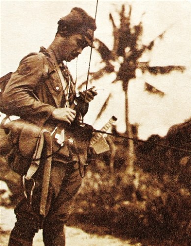 Я��ͨѶ�豸�ں��ϵ��о����վ�ʿ���� �����ձ����� ��Ӣͦ ����