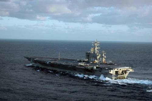 美海军"艾森豪威尔"号航母安装新型计算机网络