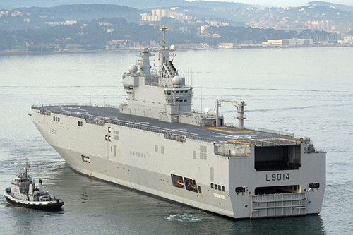 法国"雷电"号"西北风"级两栖攻击舰(资料图)