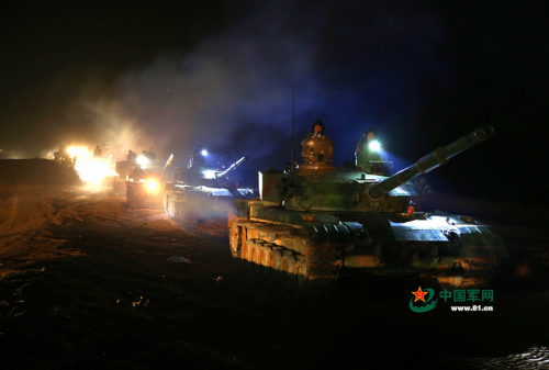 װ��ͻ��Ⱥս������