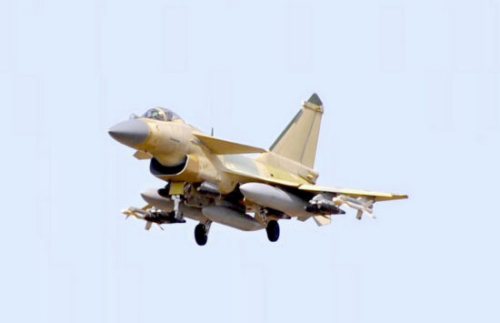 ����ͼ����10B�����Էɵ���Ƭ���ɼ��û�ͬʱЯ��3�������䡢2ö�տյ�����8öը��