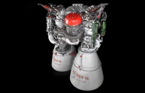 图为RD-180s火箭发动机 图为RD-180s火箭发动机