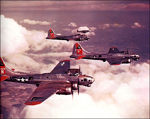 对德国执行轰炸任务的盟军轰炸机 对德国执行轰炸任务的盟军轰炸机