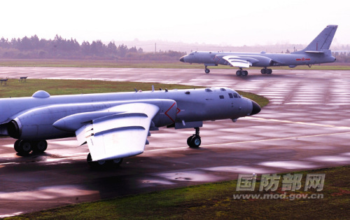 2013年国防部发布的国防白皮书《中国武装力量的多样化运用》介绍