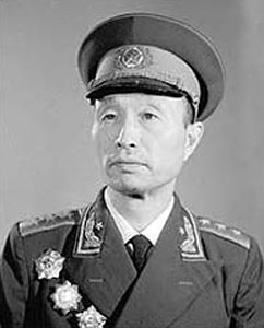 张爱萍将军(资料图) 张爱萍将军(资料图)