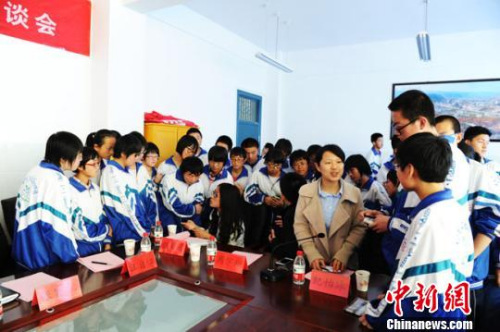 ͼΪ��Բ�ΰࡱѧ���롰ѧ����������������������