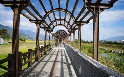 关山环镇自行车道(资料图) 关山环镇自行车道(资料图)