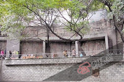 ��Զ�����ٽ��Ųд��ǽ��