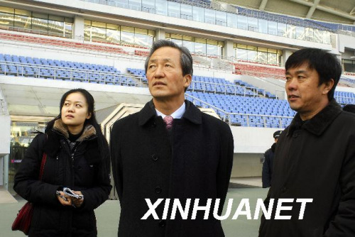 资料图:郑梦准(中间)。图片来源:新华网。新华社记者任勇摄。 资料图:郑梦准(中间)。图片来源:新华网。新华社记者任勇摄。