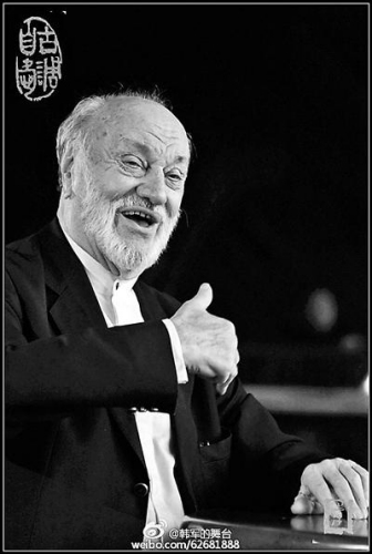 指挥家库特·马祖尔 图片来源:北京青年报 指挥家库特·马祖尔 图片来源:北京青年报