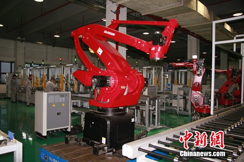 ���ɻ������豸���ڹ����� <a target='_blank' href='http://www.chinanews.com/' >������</a>���� ������