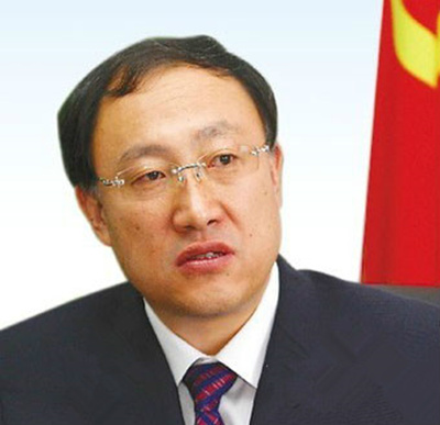 常务副院长,中国井冈山干部学院理事会理事;历任江西省抚州市人民政府