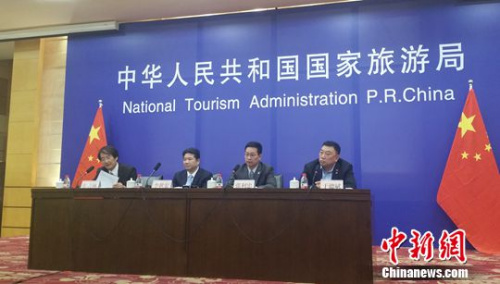 5��17�գ��������ξ��ٿ����ŷ����ᣬͨ���׽��������η�չ����й������<a target='_blank' href='http://www.chinanews.com/' >������</a>��������� ��