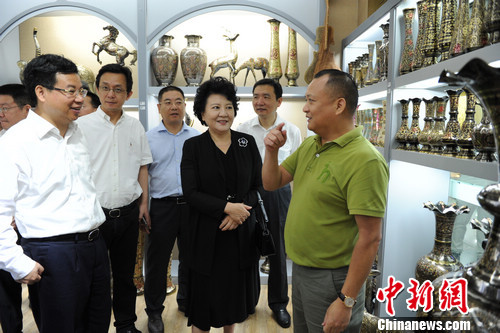 ͼΪ�й�����Ժ�Ȱ�������Ԯƽ���㽭���ڹ�����ó�ǵ��п��졣���� ��