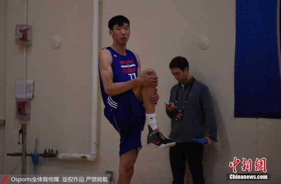 ������ǰ�μ�֥�Ӹ�������ѵ��սѡ�� ͼƬ��Դ��Osportsȫ����ͼƬ��.jpg